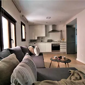 https://ilarcuris.besthotelstoledo.com